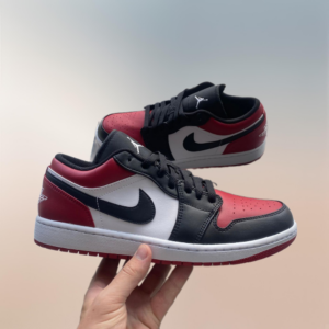 Air Jordan 1 Low Bred Toe